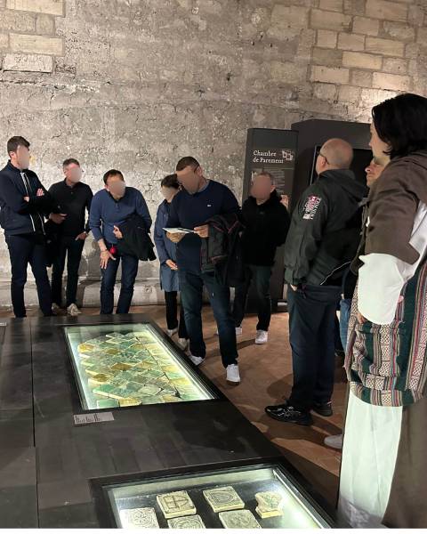 Team Building dans le Palais des Papes