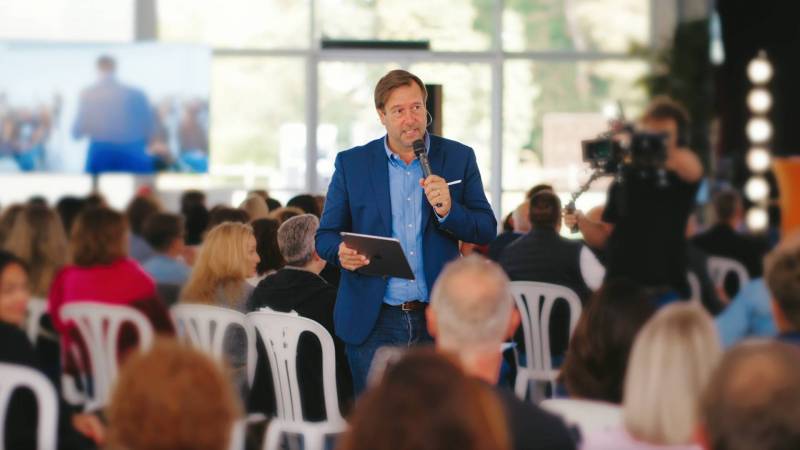 conférencier pour séminaire 