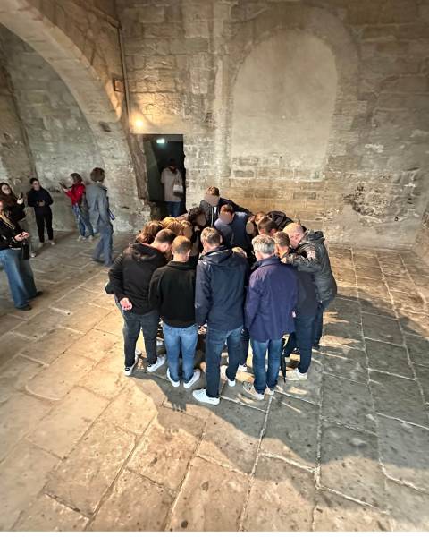 Team Building dans le Palais des Papes