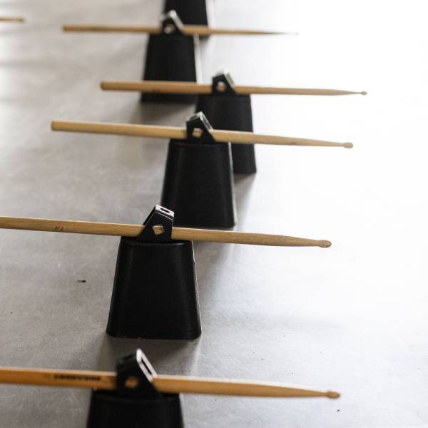 Instruments brésiliens de percussion utilisés pour un atelier Batucada en région PACA