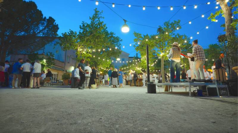 Soirée à thème : 30 idées de thèmes pour votre soirée d’entreprise en Région PACA
