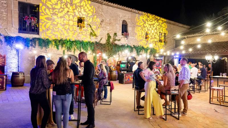 Soirée d’entreprise : Thème “Circus” à Marseille, Toulon, Aix-en-Provence en région PACA