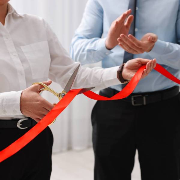 Inaugurations d'entreprise à Marseille dans les Bouches du Rhône